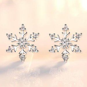 *925 Sterling Silver Diamond Snowflake Earrings B
